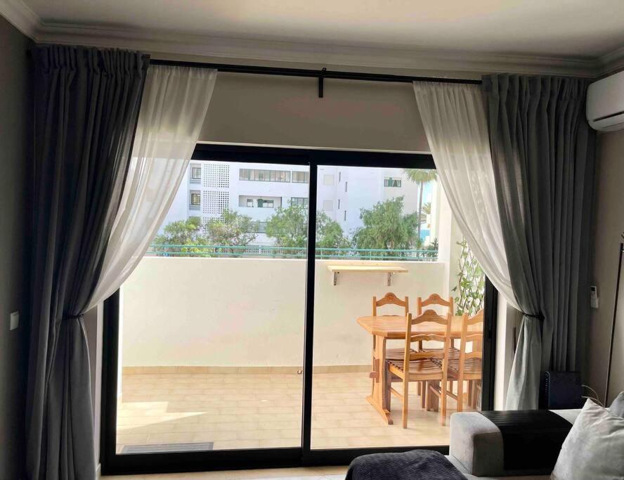 Luxury Modern Beach Apartment กัวเตย์รา ภายนอก รูปภาพ